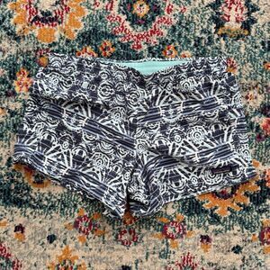 Patagonia Youth Girls Nylon Baggies Shorts Blue Geometric Size XL Hiking Nature